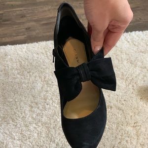 Gianni Bini black heels.